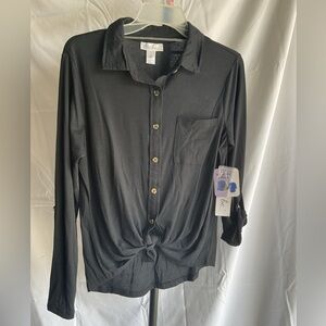 Just Be…2-way wear button top